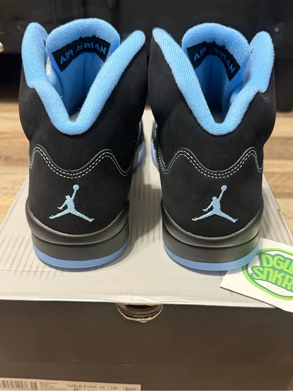 Jordan 5 Black Metallic UNC
